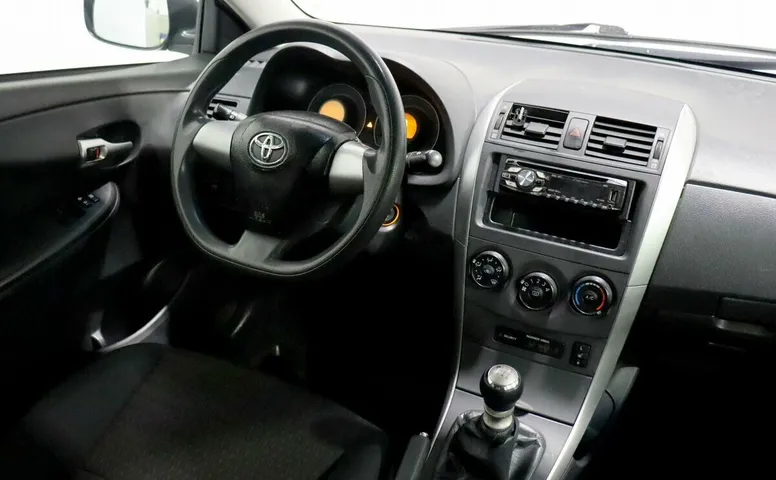 Toyota Corolla X (E140, E150) Рестайлинг