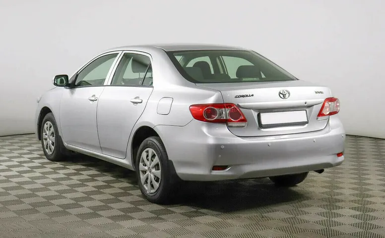 Toyota Corolla X (E140, E150) Рестайлинг