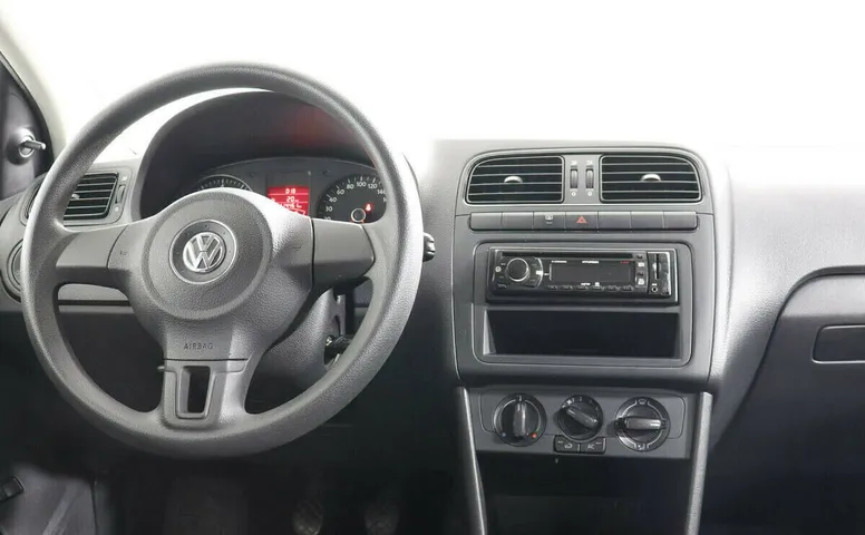 Volkswagen Polo V