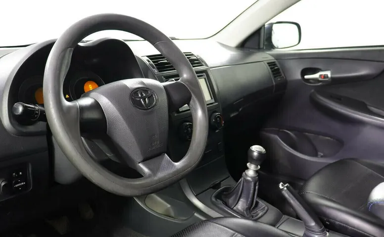 Toyota Corolla X (E140, E150) Рестайлинг