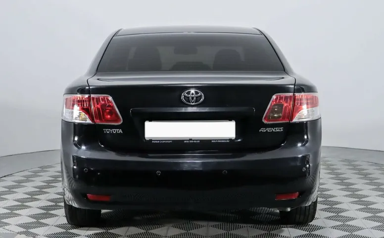 Toyota Avensis III