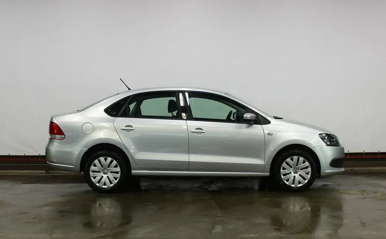 Volkswagen Polo V