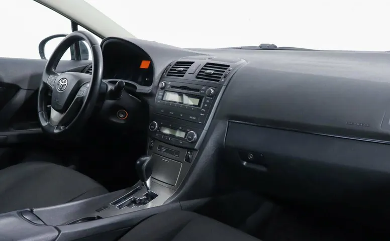 Toyota Avensis III