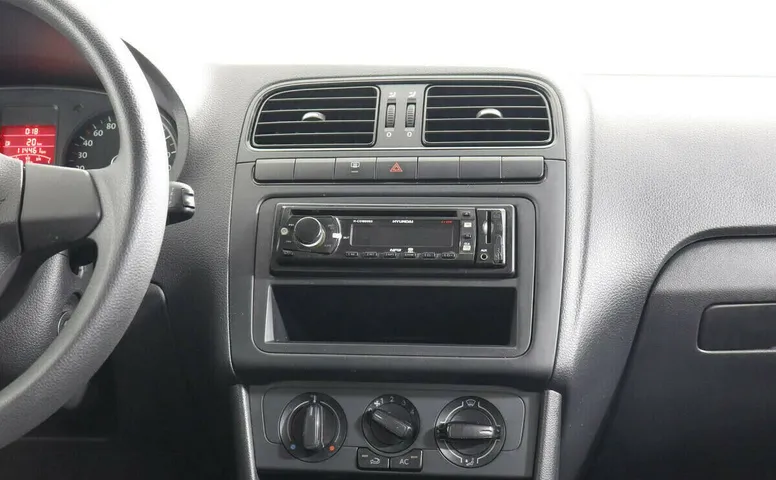 Volkswagen Polo V