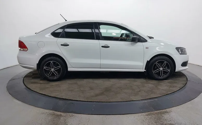 Volkswagen Polo V