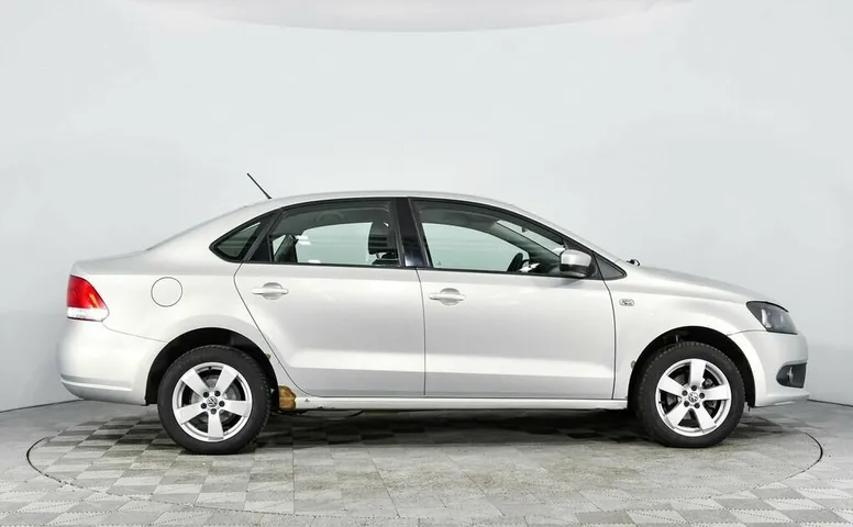 Volkswagen Polo V
