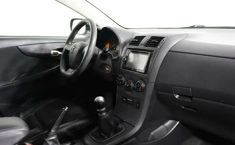 Toyota Corolla X (E140, E150) Рестайлинг
