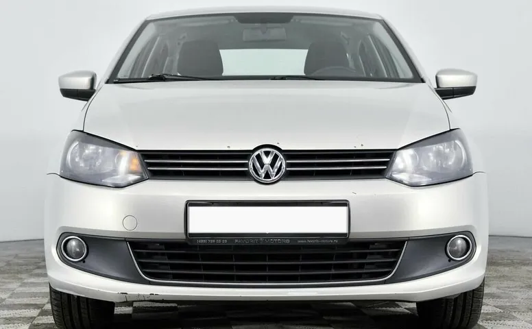 Volkswagen Polo V