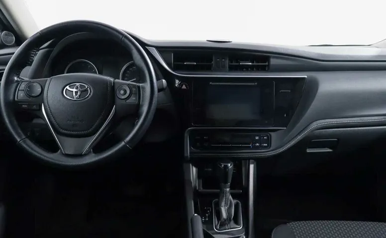 Toyota corolla cvt 2018 с пробегом 48 372 км
