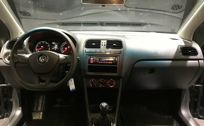 Volkswagen Polo V Рестайлинг