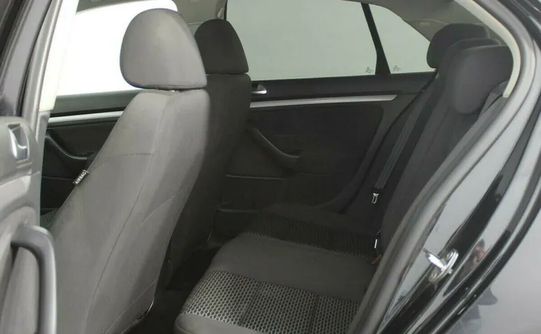 Volkswagen Jetta V