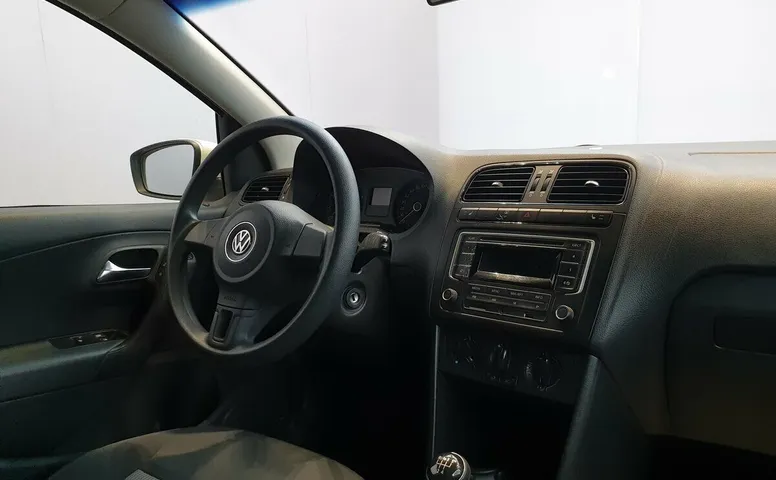 Volkswagen Polo V