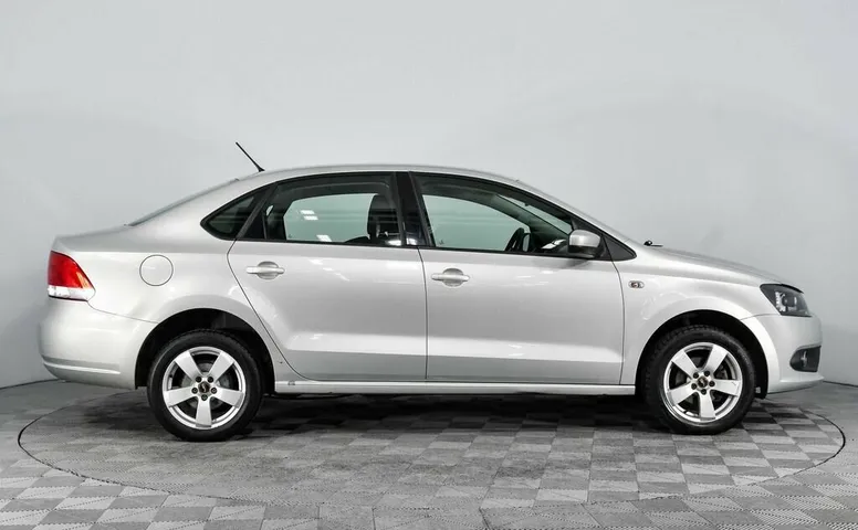 Volkswagen Polo V
