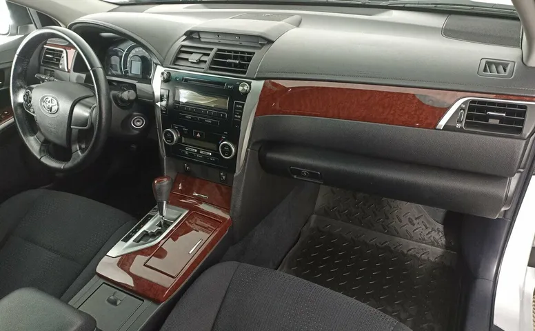 Toyota Camry VII (XV50)