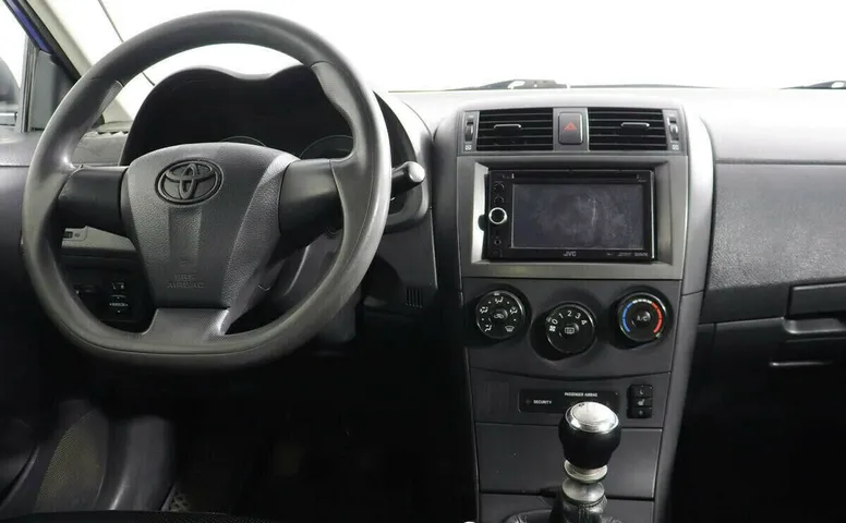 Toyota Corolla X (E140, E150) Рестайлинг